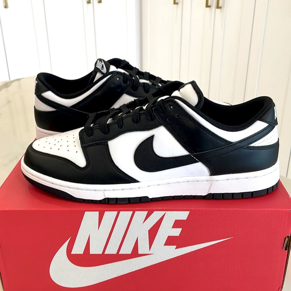 Nike Dunk Low Panda